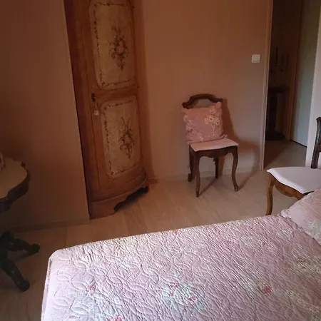 Coucouhirondelle * Brux